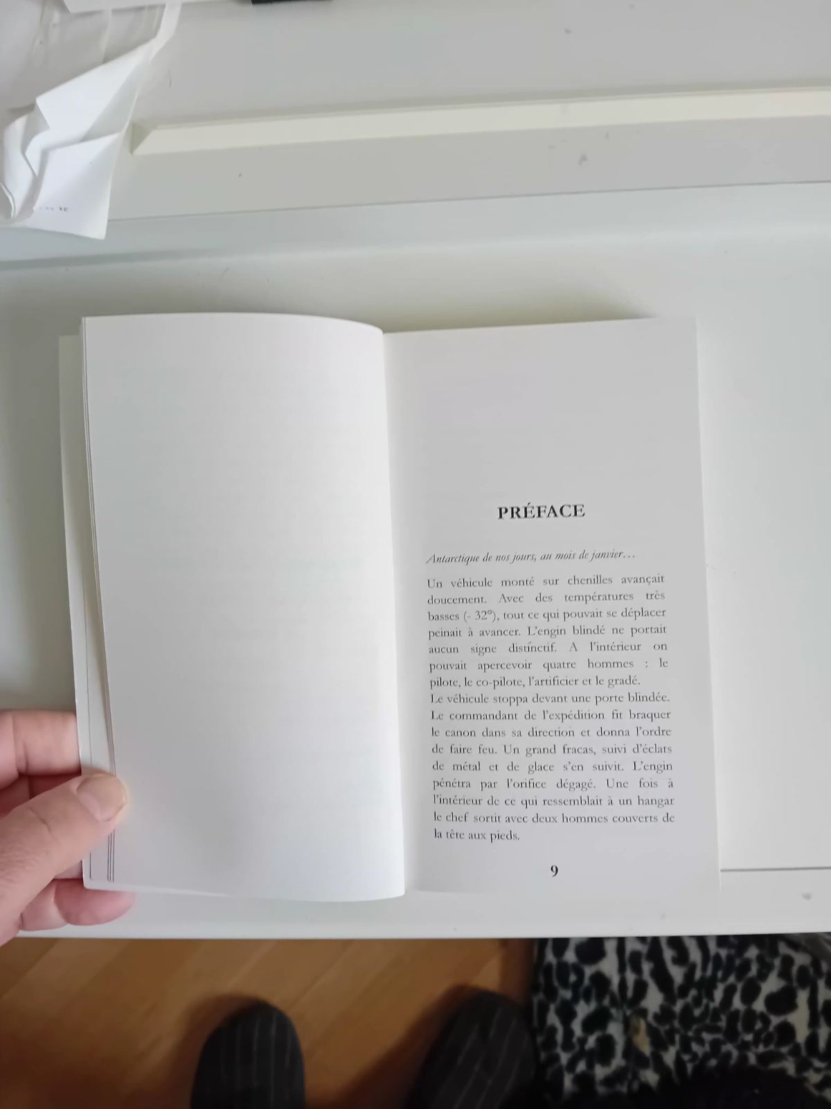 Inattendu – Fièvre dans l’Antarctique | Un thriller sous tension au cœur des glaces